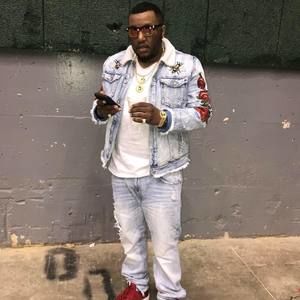 Meet your Posher, Jason